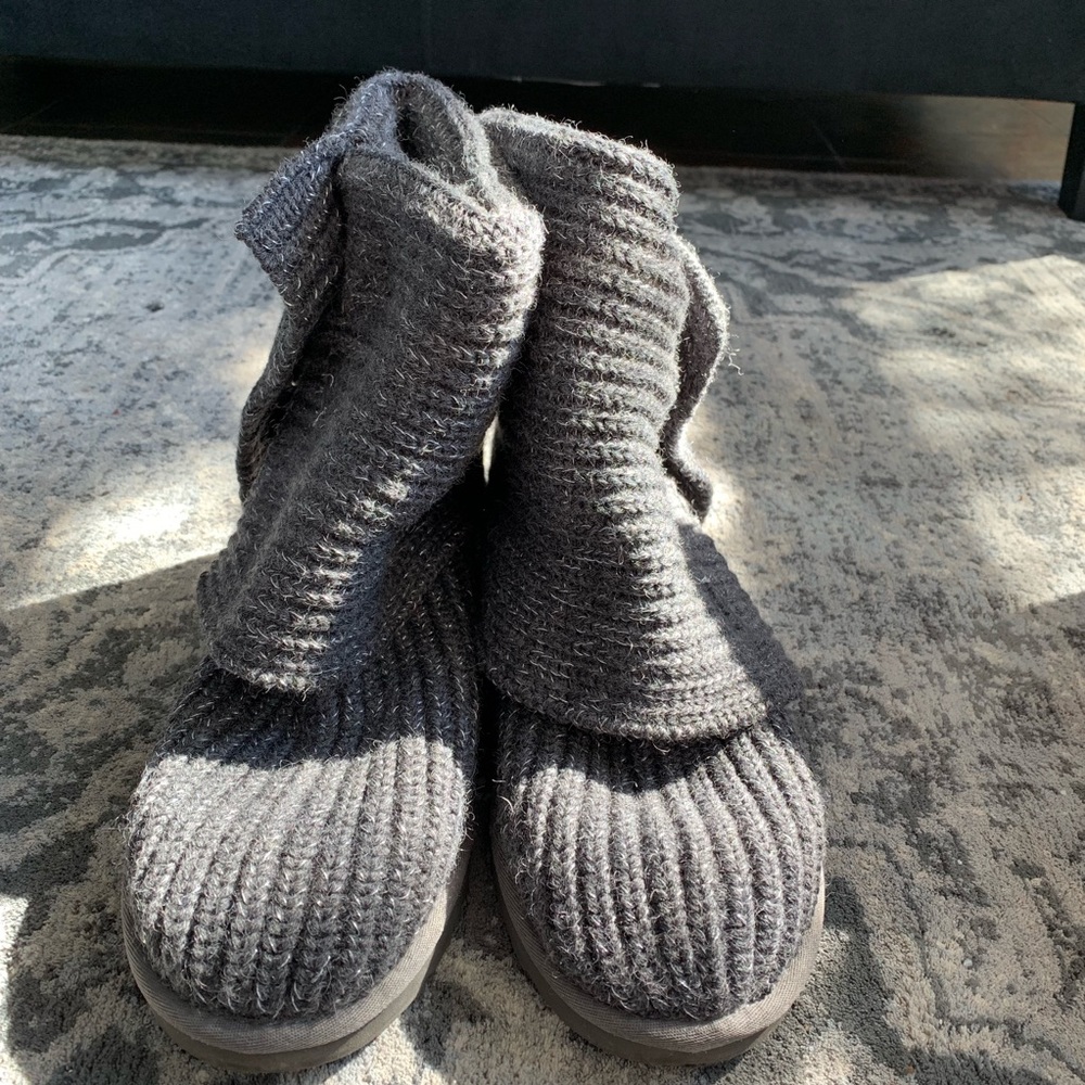 UGG classic Cardy knit boot